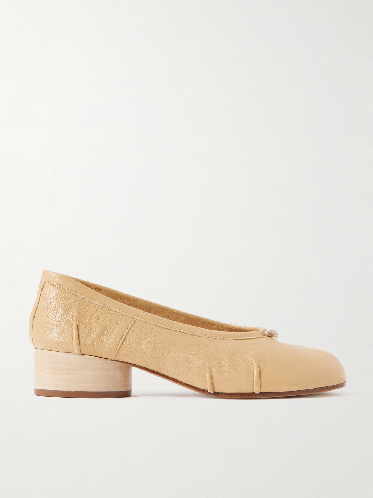 Maison Margiela Tabi Ballerina Split-toe Leather Pumps In Neutrals