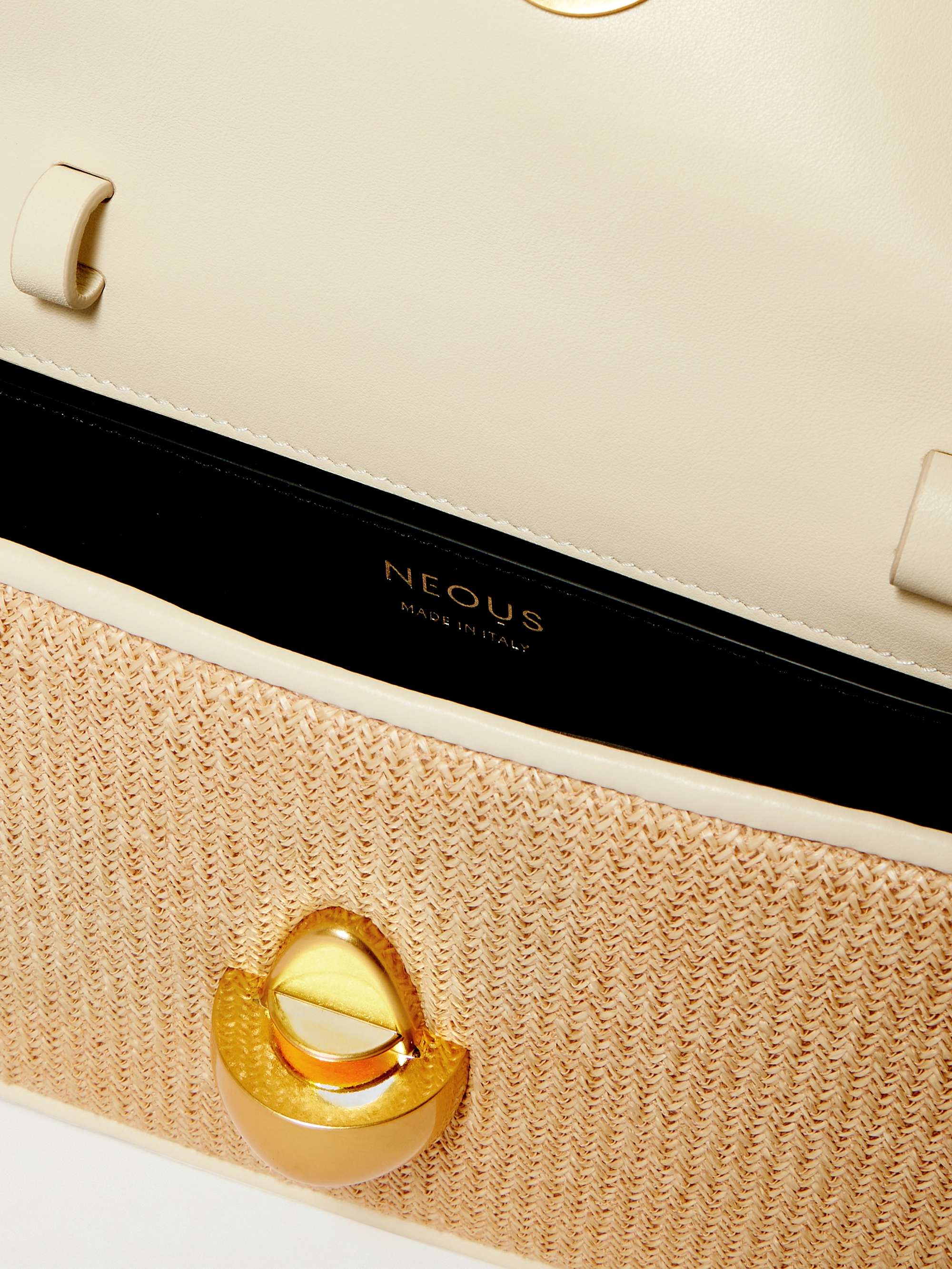 NEOUS 