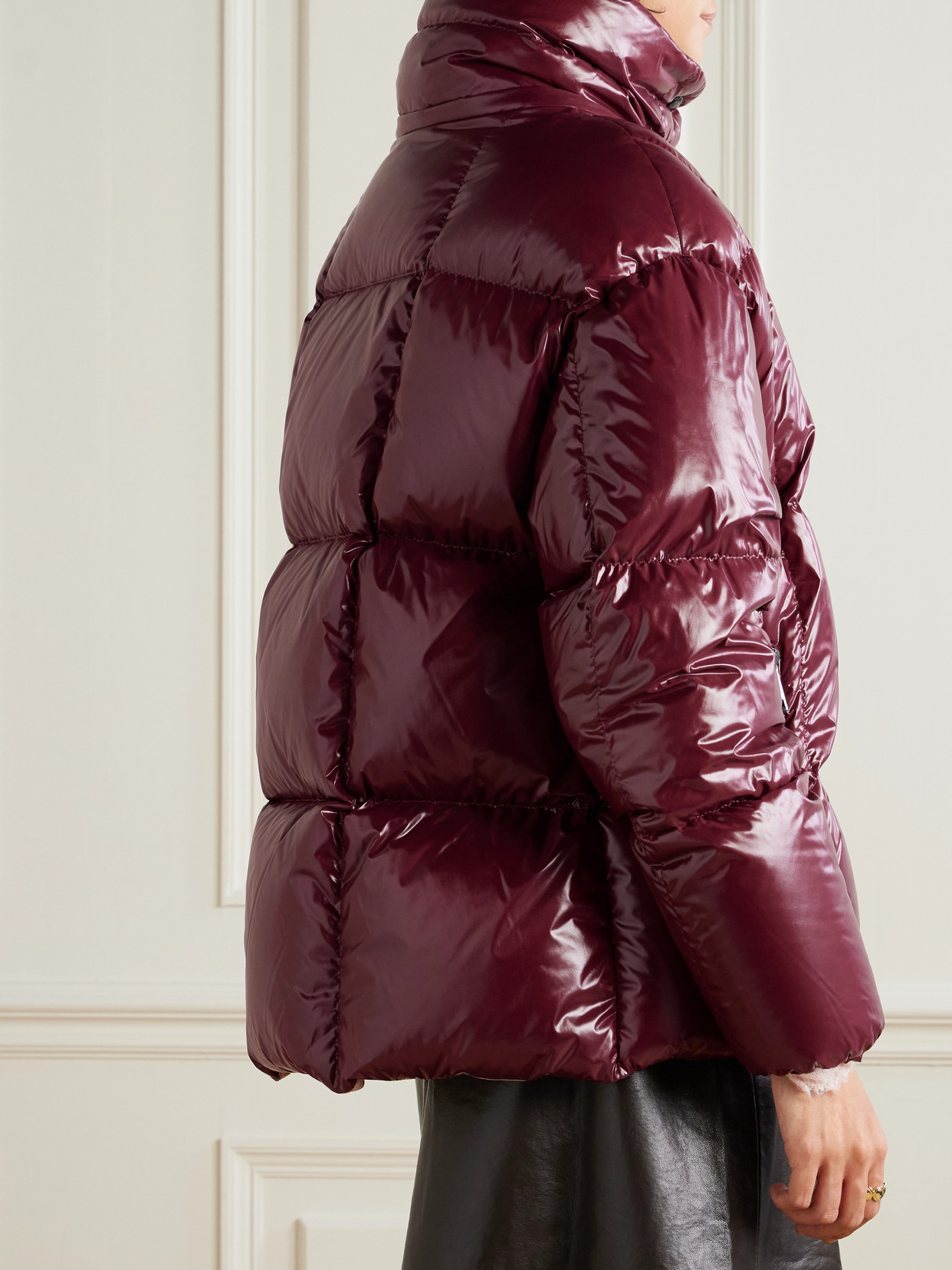 Moncler Parana Hooded Short Down Jacket In Shiny Nylon Clothing In Pink