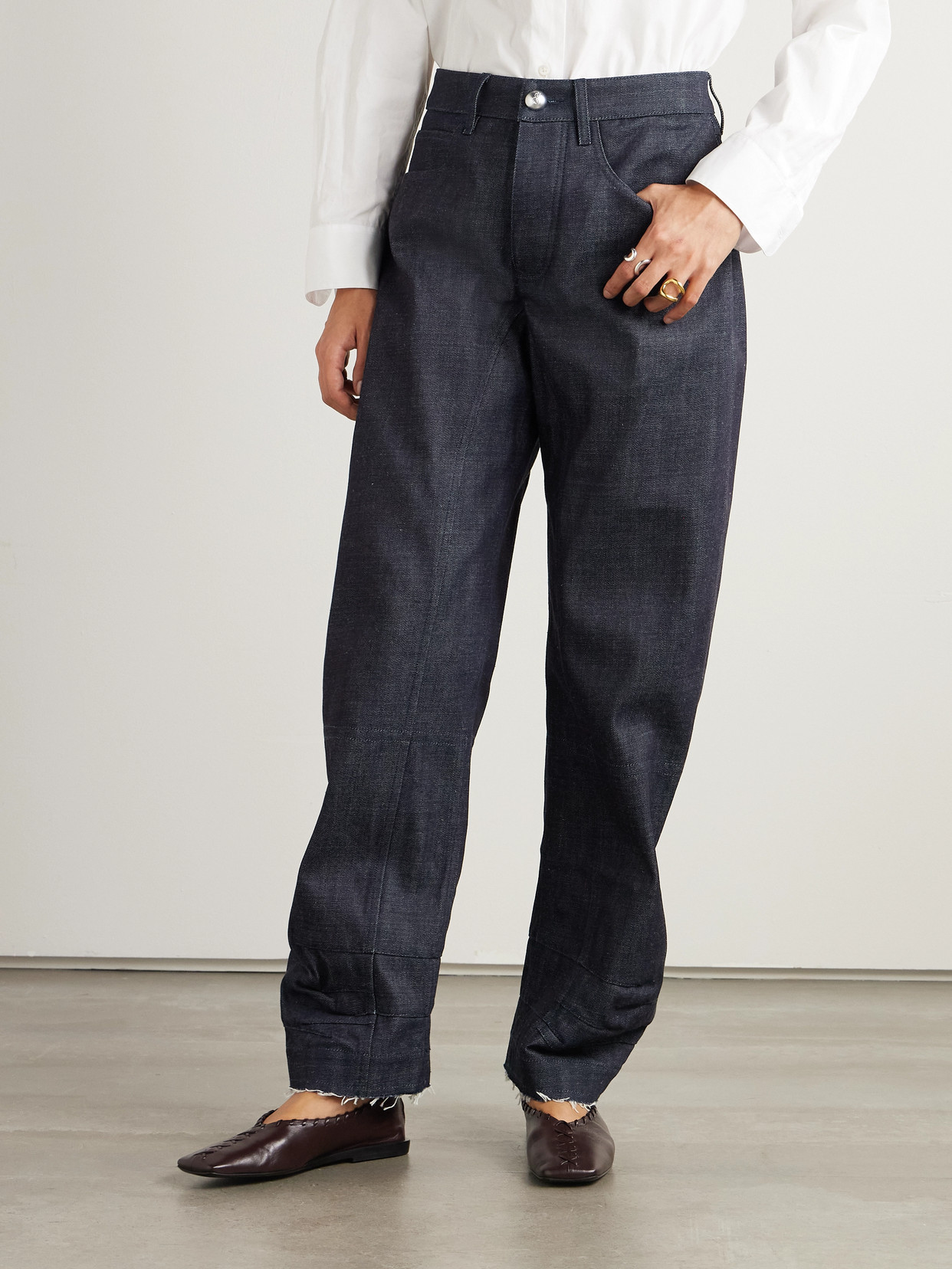 Mid-Rise Barrel-Leg Jeans