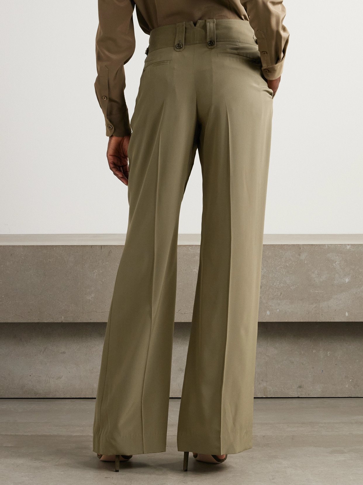 Tom Ford Pleated Silk Crepe De Chine Straight-leg Pants In Gray