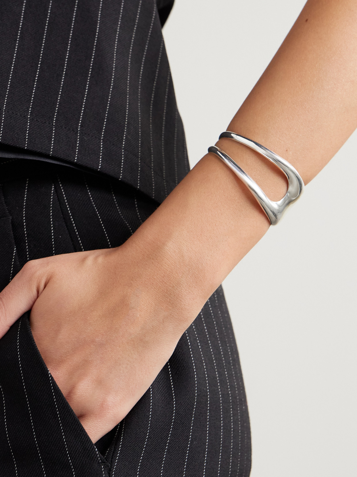Agmes Leona Sterling Silver Cuff