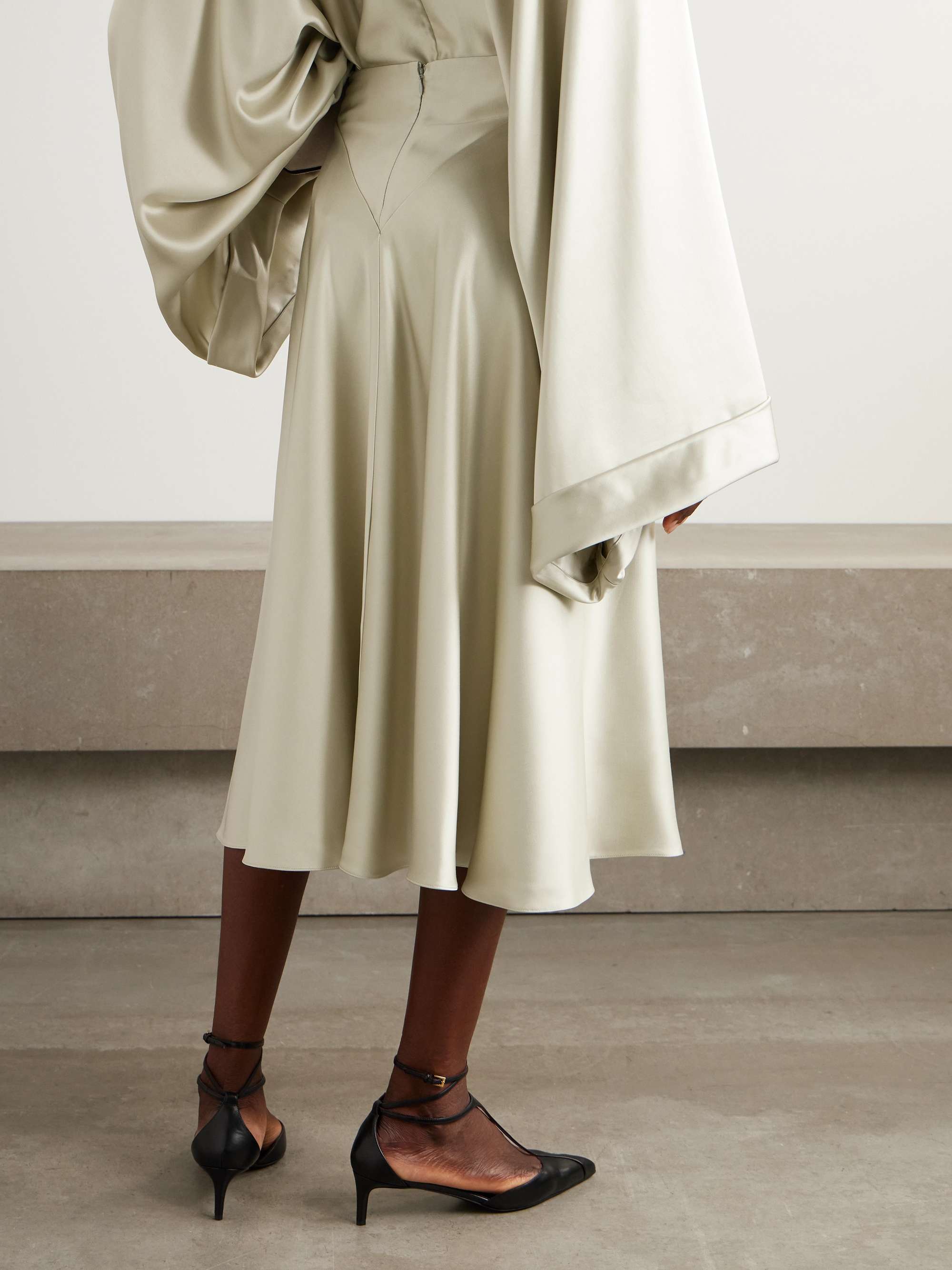 ALTUZARRA 