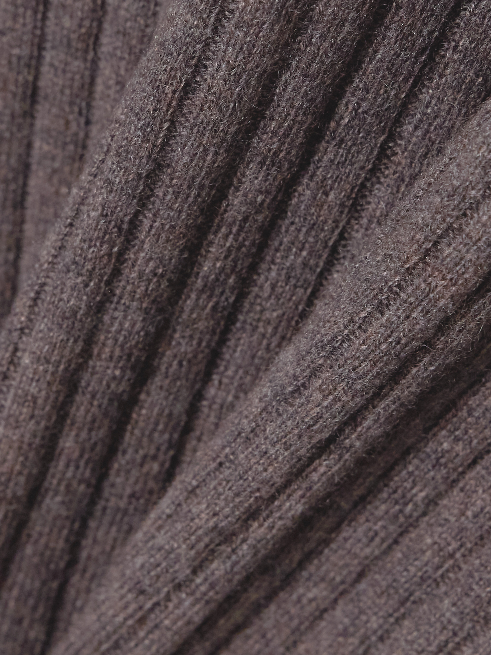 arch4 Ariana ribbed turtleneck cashmere sweater