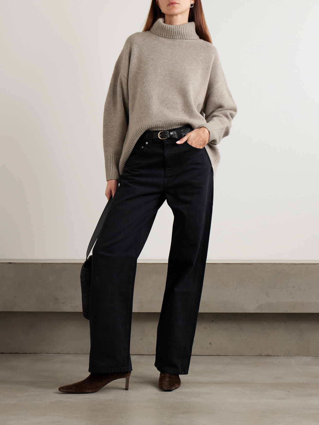 World'S End Oversized Cashmere Turtleneck Sweater