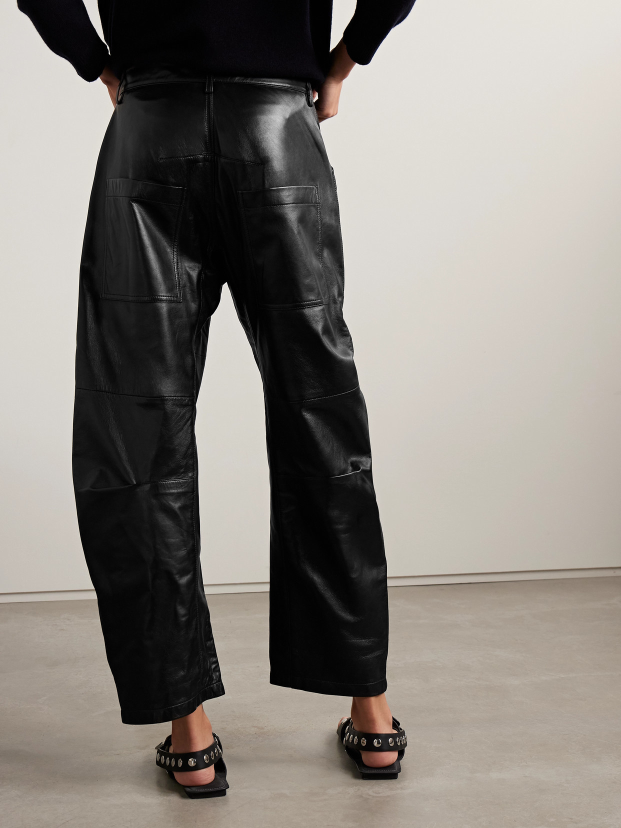 Nili Lotan Shon Leather Barrel-leg Pants In Black