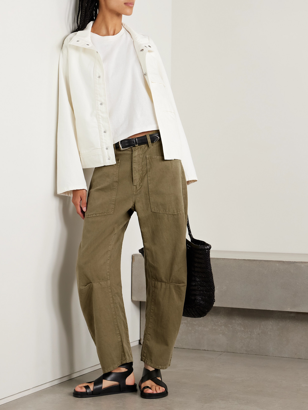Nili Lotan Shon Cotton And Linen-blend Twill Tapered Pants In Brown