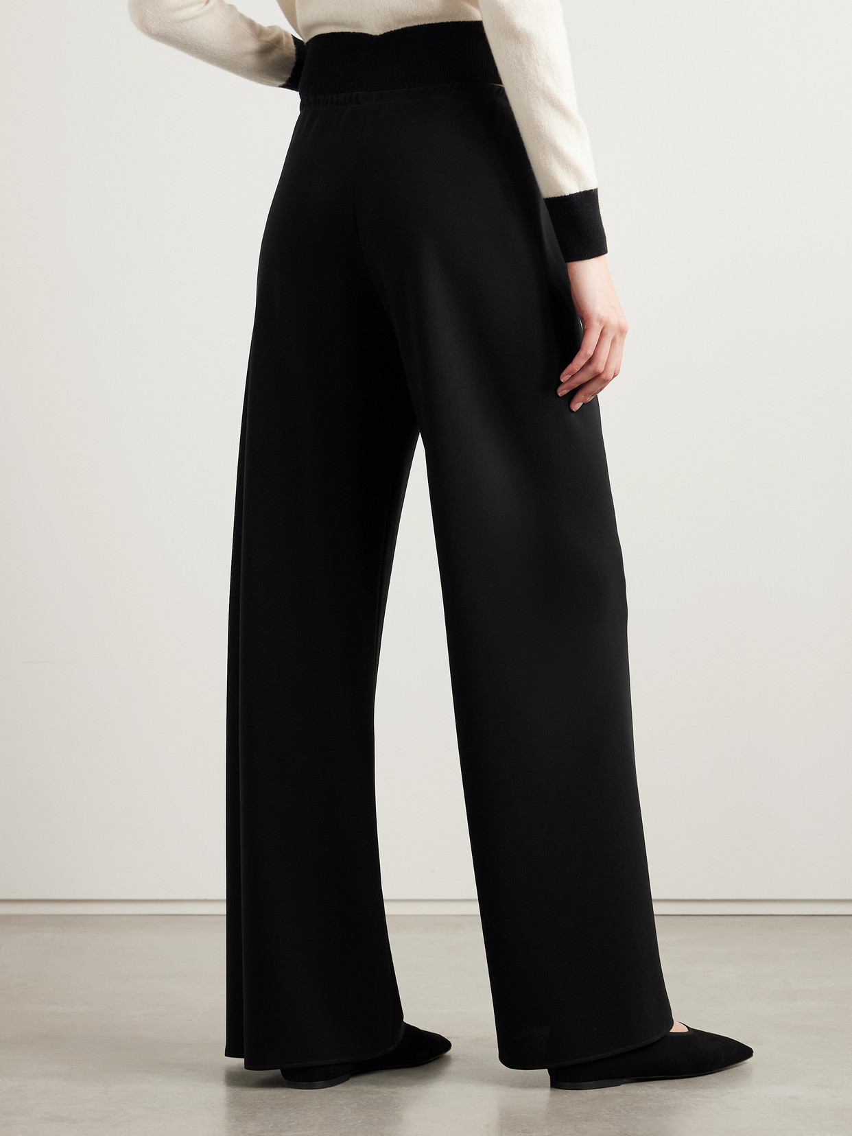 Nili Lotan Adriel Silk-crepe Wide-leg Pants In Black