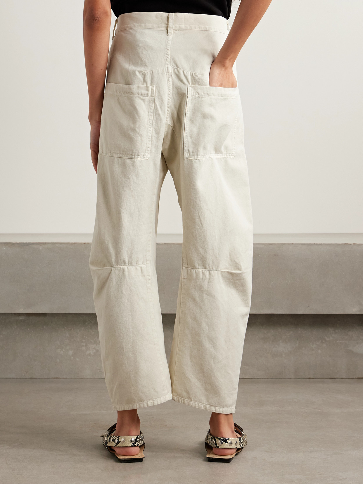 Nili Lotan Shon Cotton And Linen-blend Twill Tapered Pants In Neutral