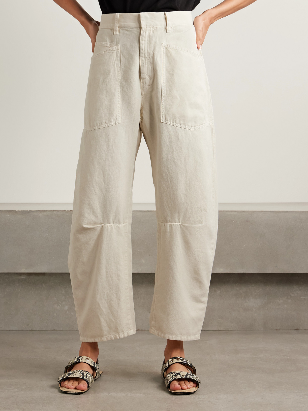 Nili Lotan Shon Cotton And Linen-blend Twill Tapered Pants In Neutral
