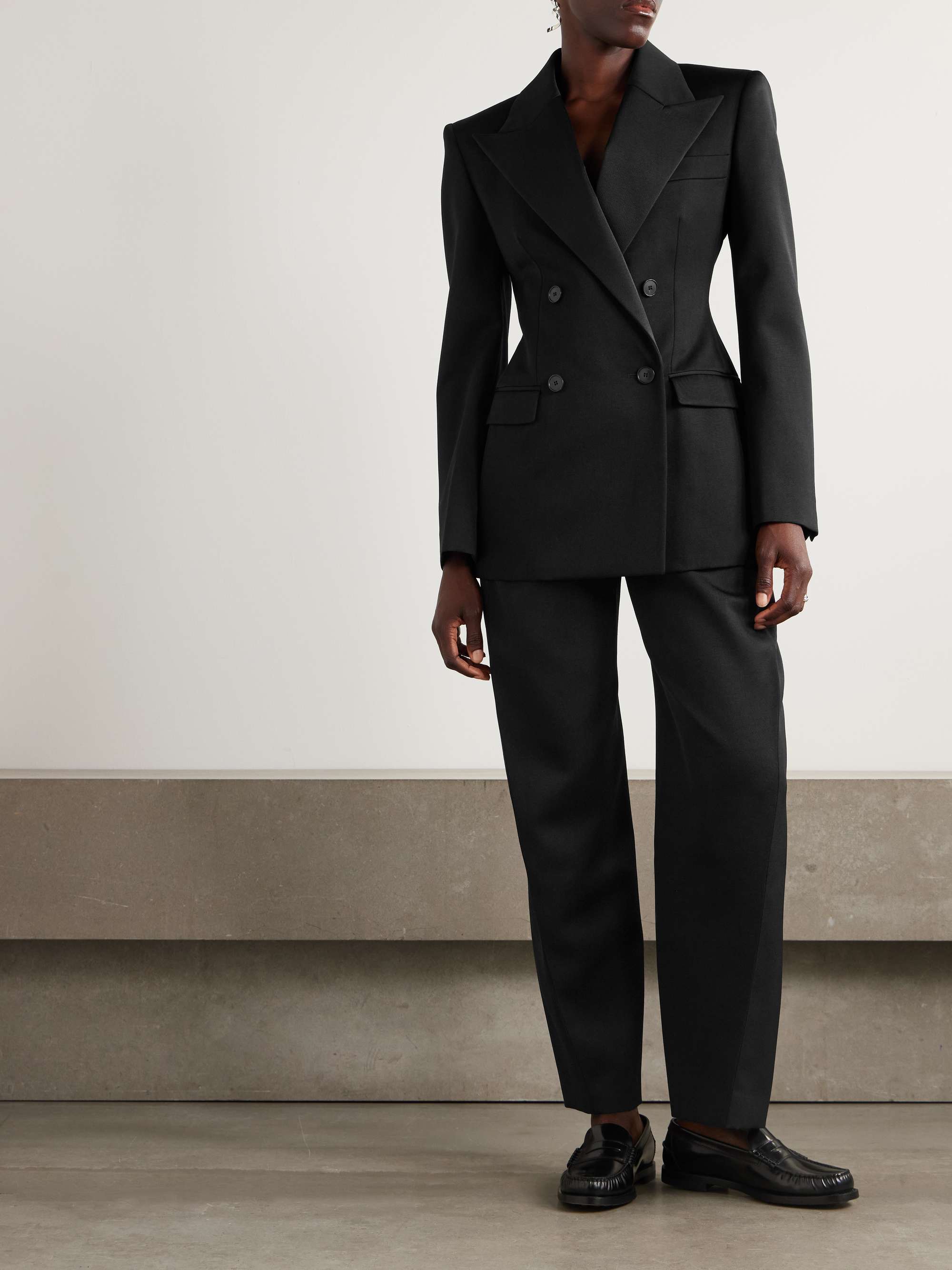 GIVENCHY 
