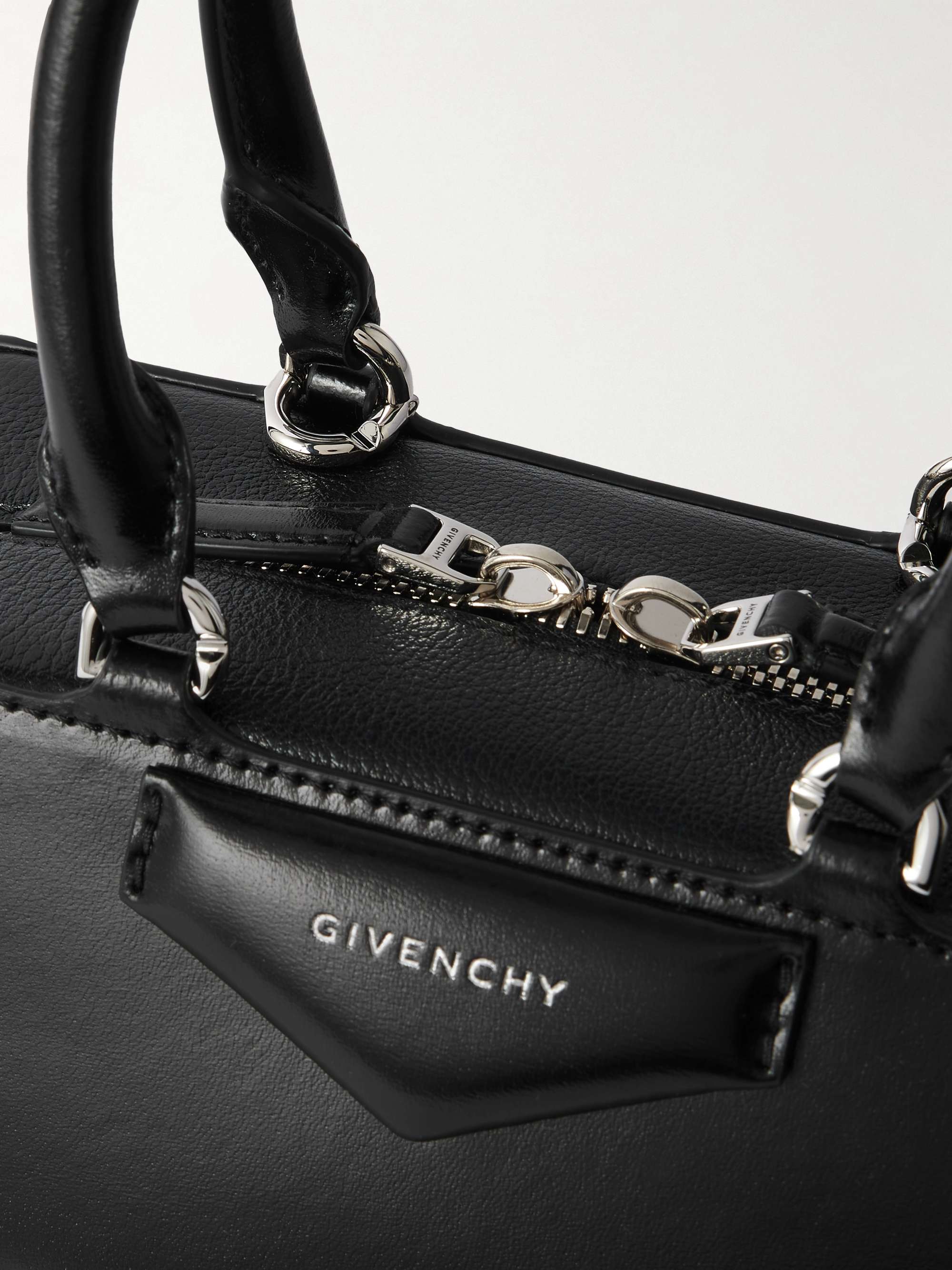 GIVENCHY 