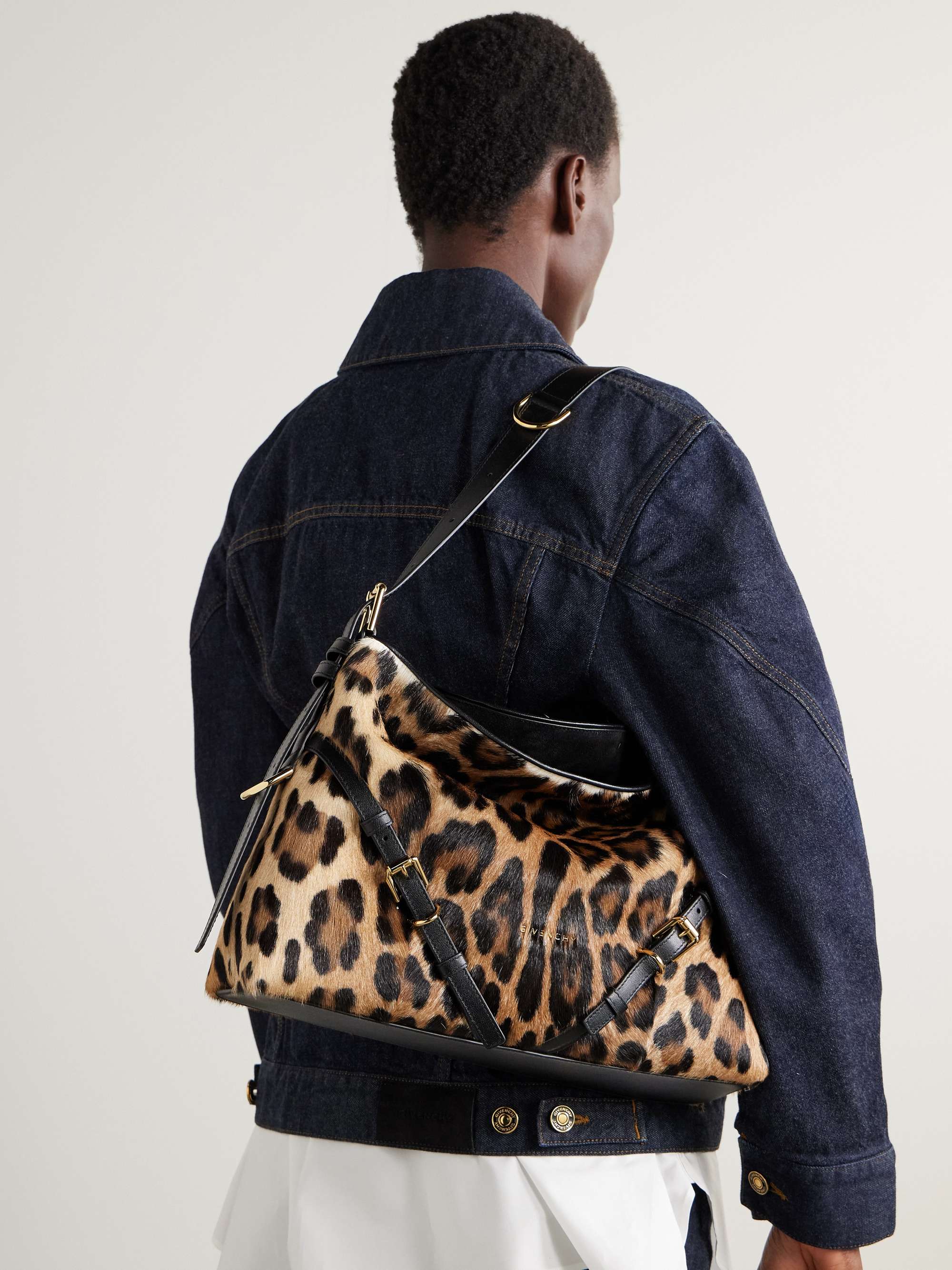 GIVENCHY 