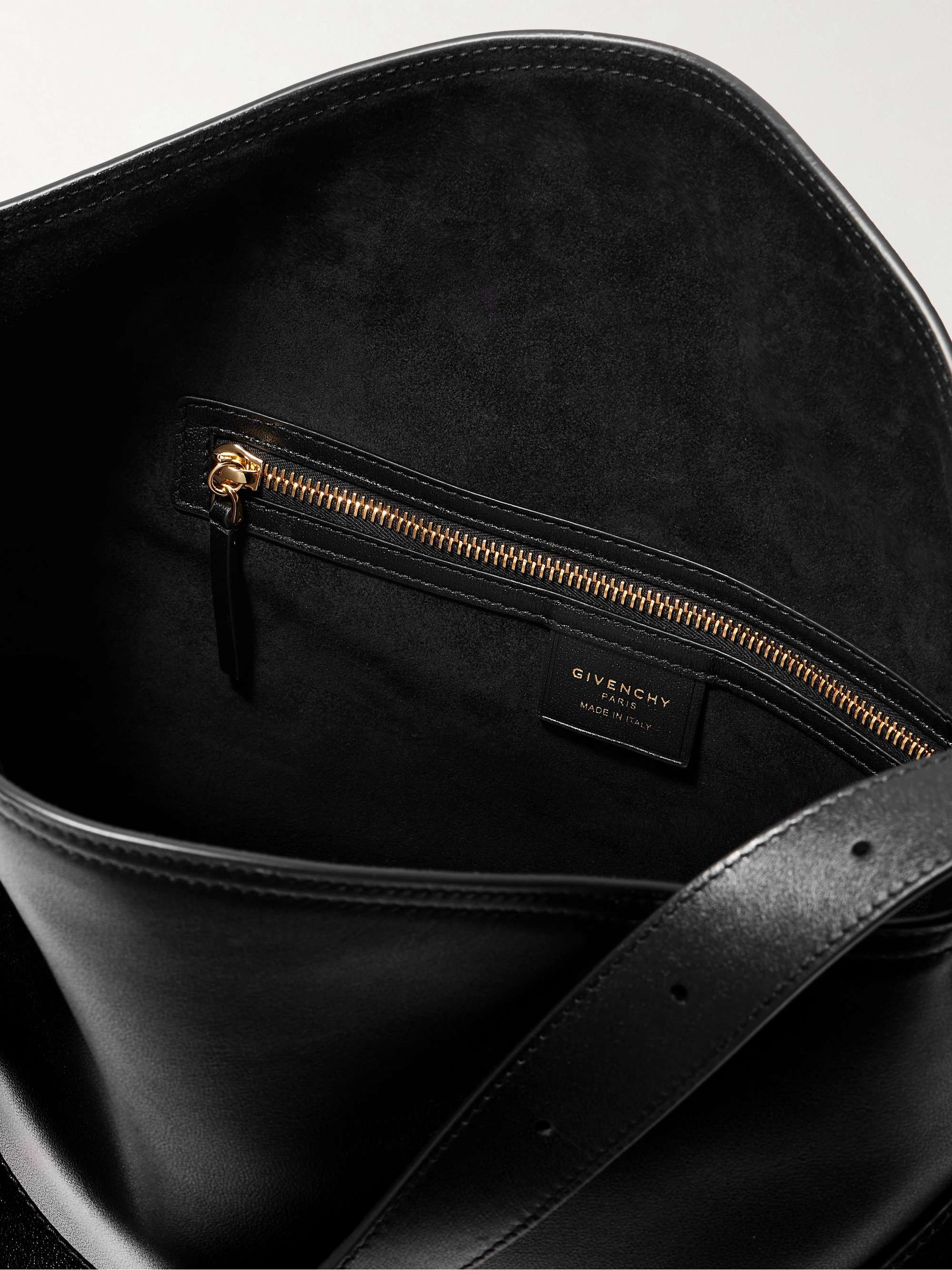 GIVENCHY 