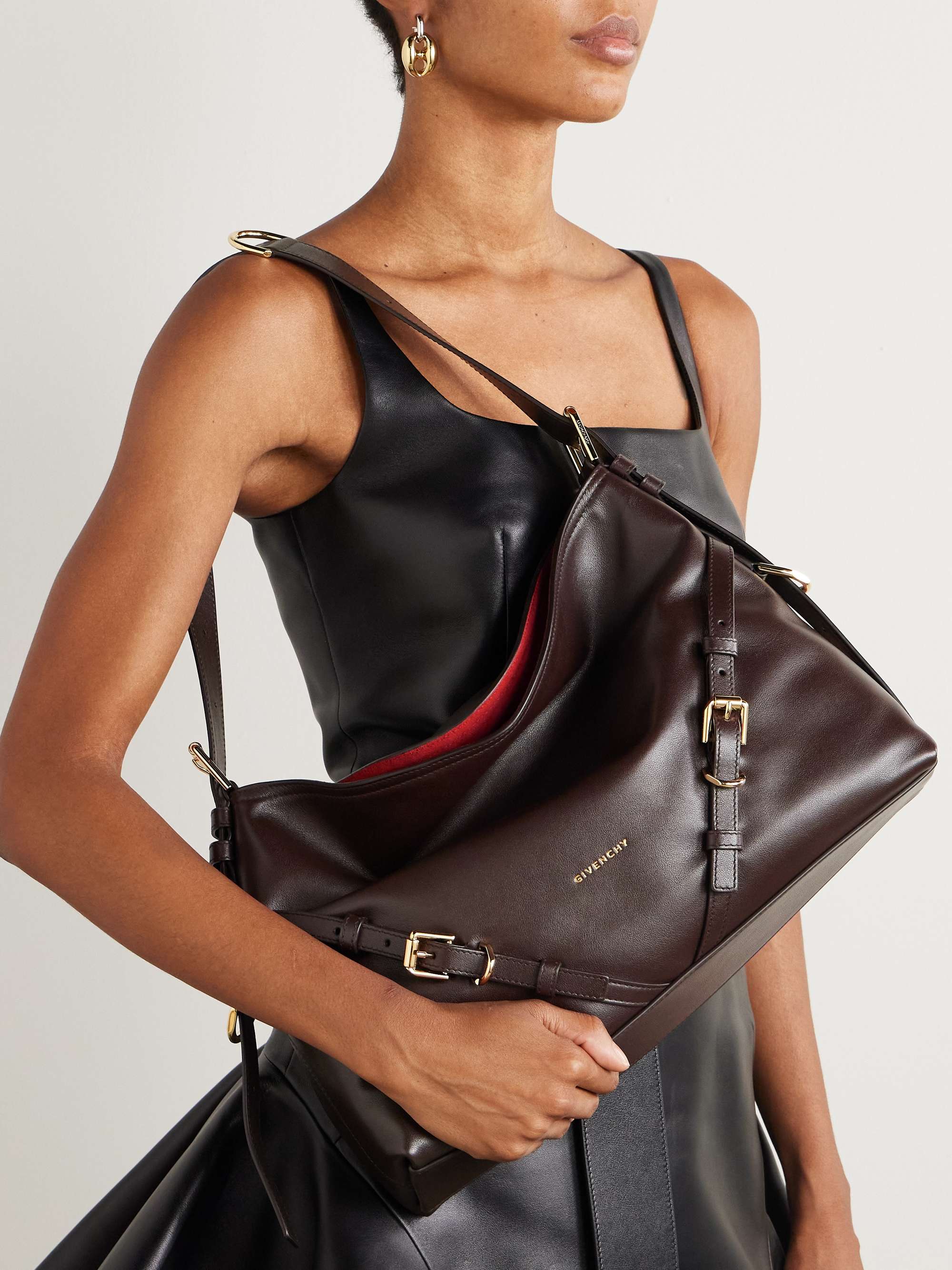 GIVENCHY 