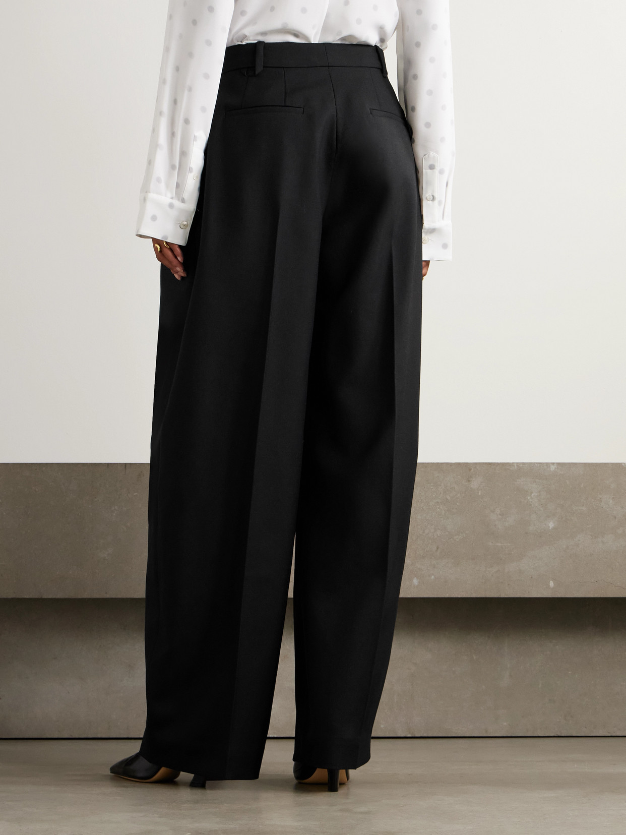 Jacquemus Le Pantalon Ovalo Pleated Wide-leg Trousers In Multi