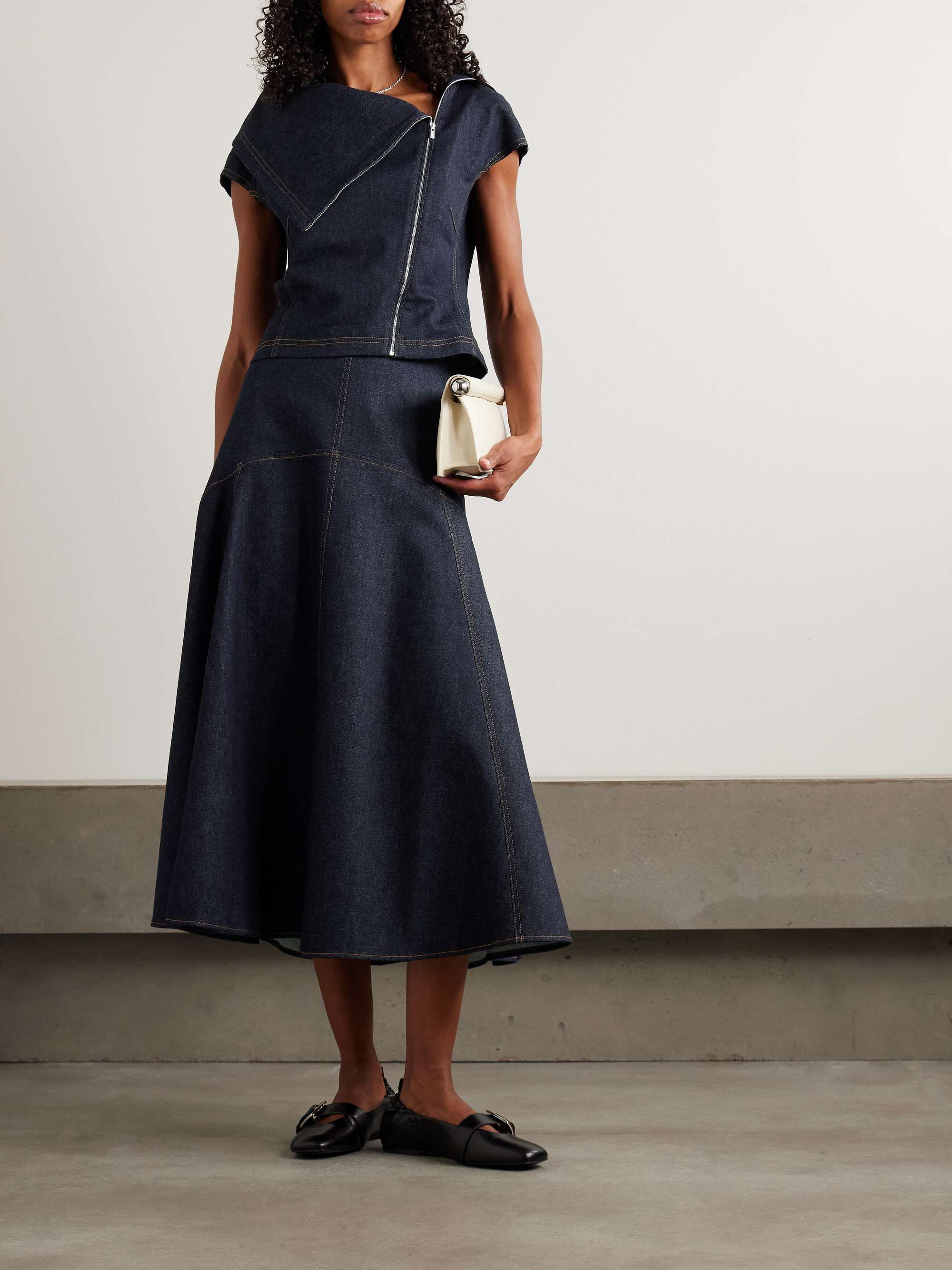 JACQUEMUS 
