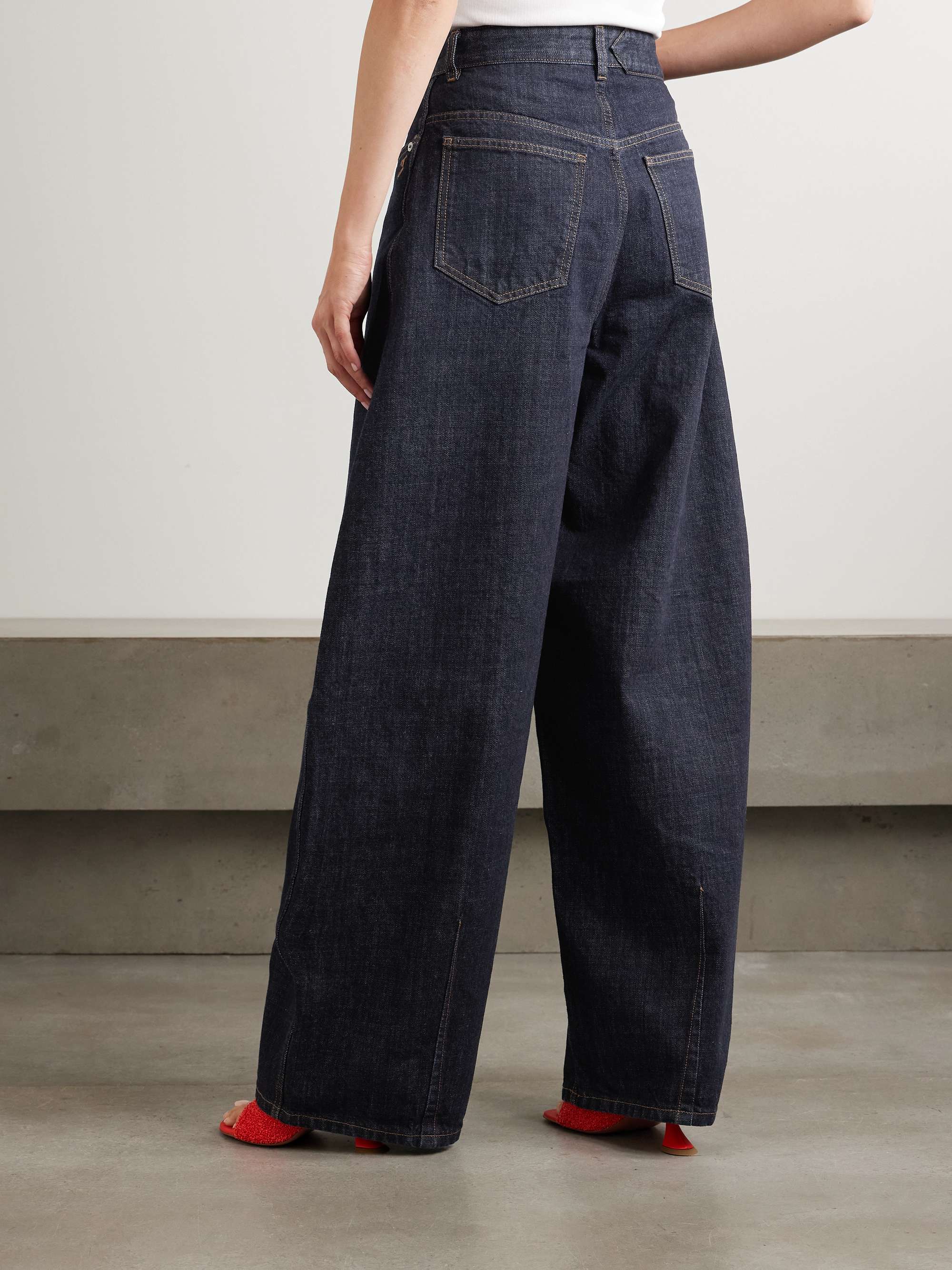 JACQUEMUS 