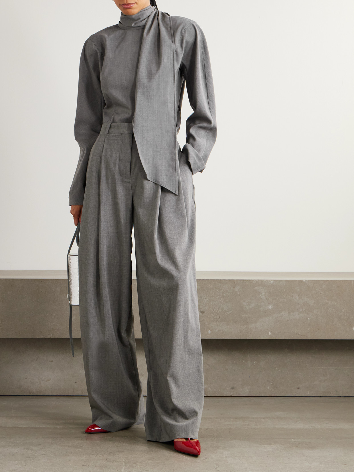Jacquemus La Blouse Chale Open-back Tie-detailed Wool-blend Crepe Blouse In Gray