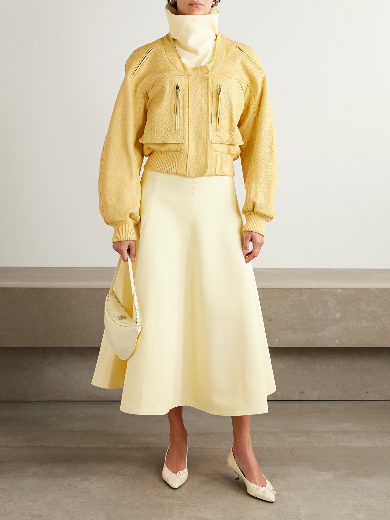 Jacquemus The Tore Cropped Textured-leather Bomber Jacket In Yellow