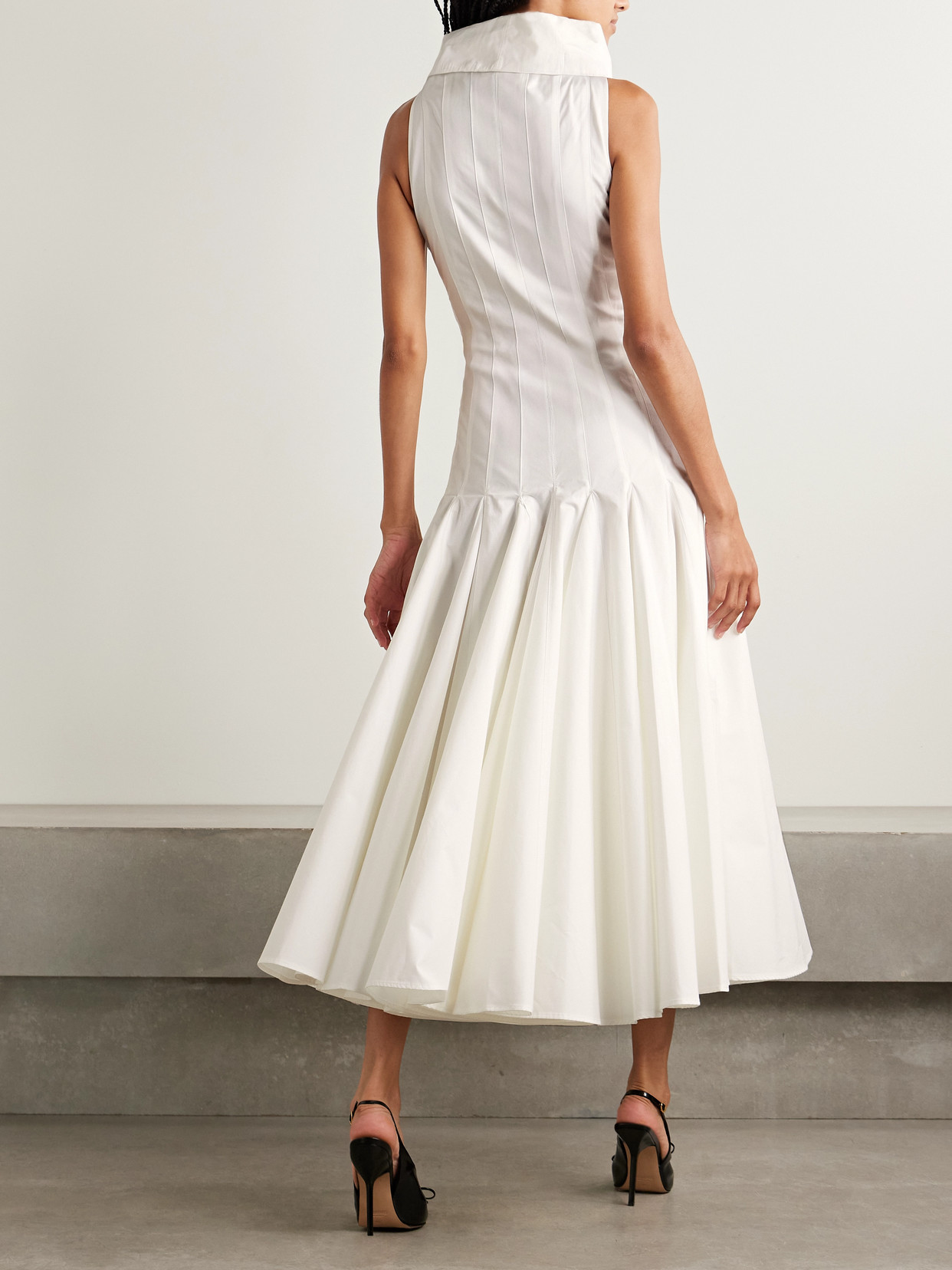 Jacquemus Triana Paneled Pleated Cotton-poplin Midi Dress In White