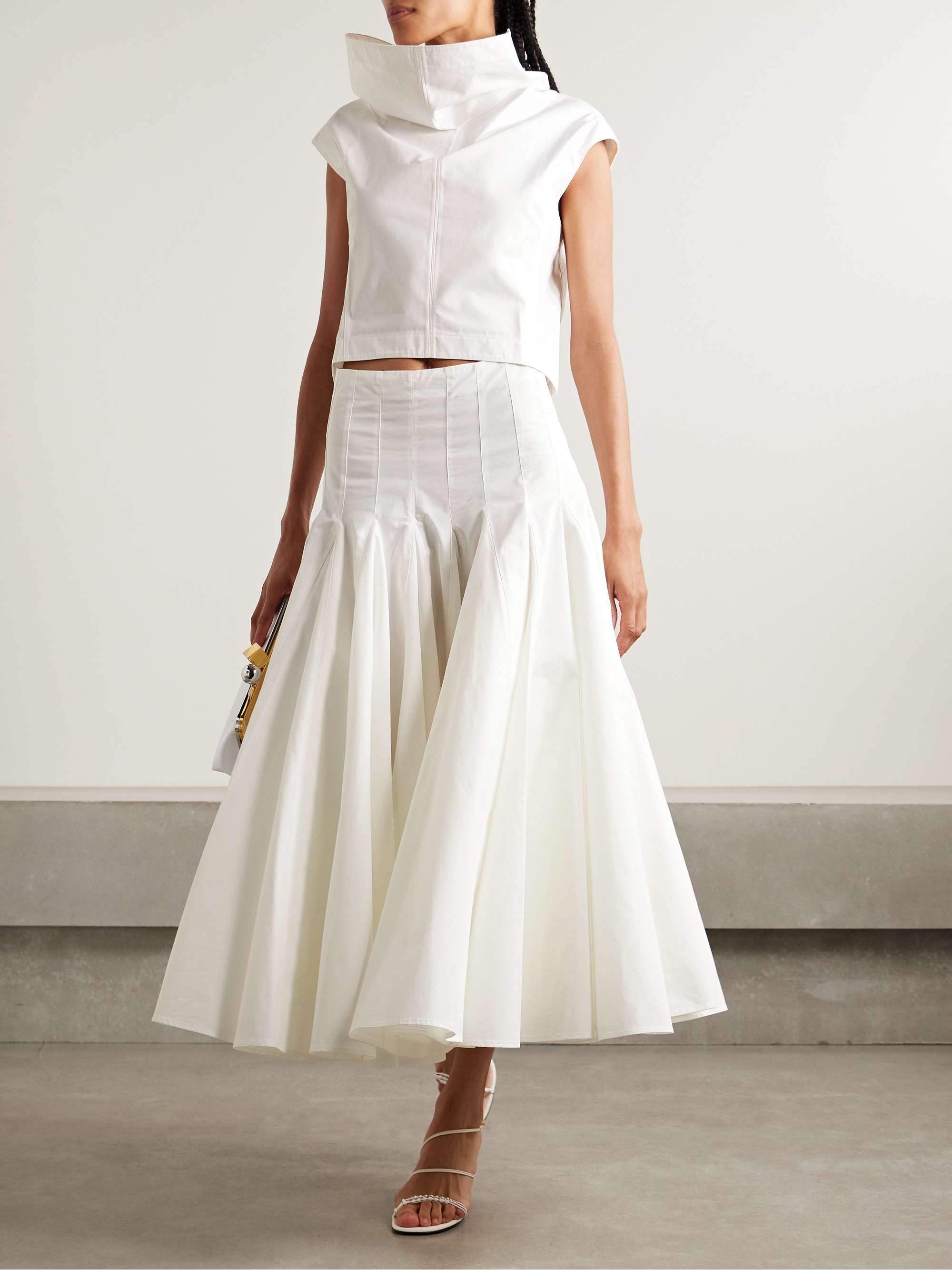 JACQUEMUS 