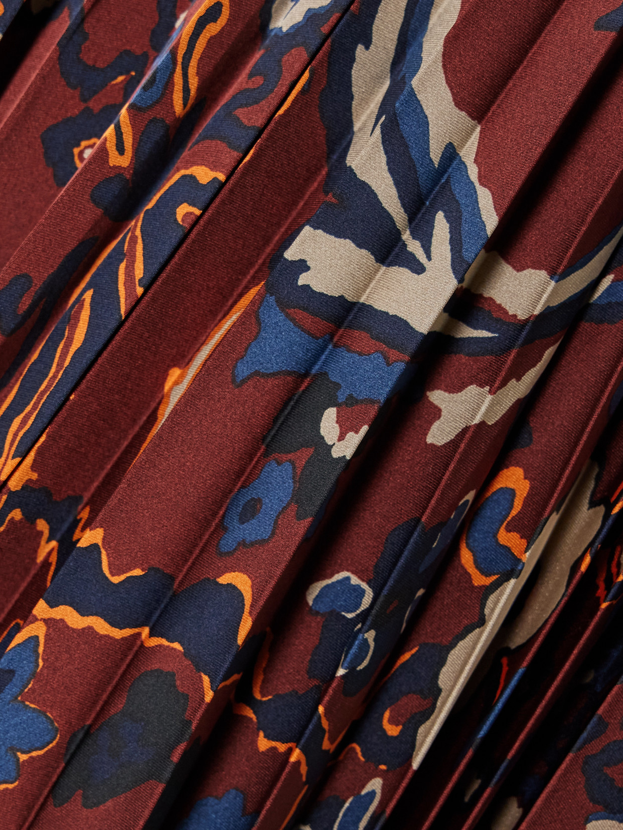 Sacai Pleated Floral Pattern Mid-length Skirt In Brown