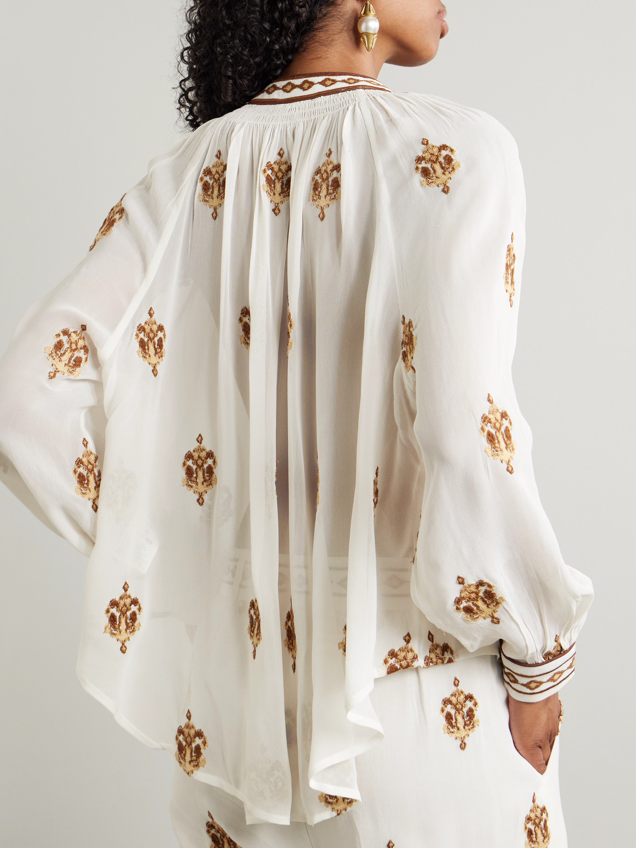 FARM RIO ANCHOR TAPESTRY GATHERED EMBROIDERED GEORGETTE BLOUSE