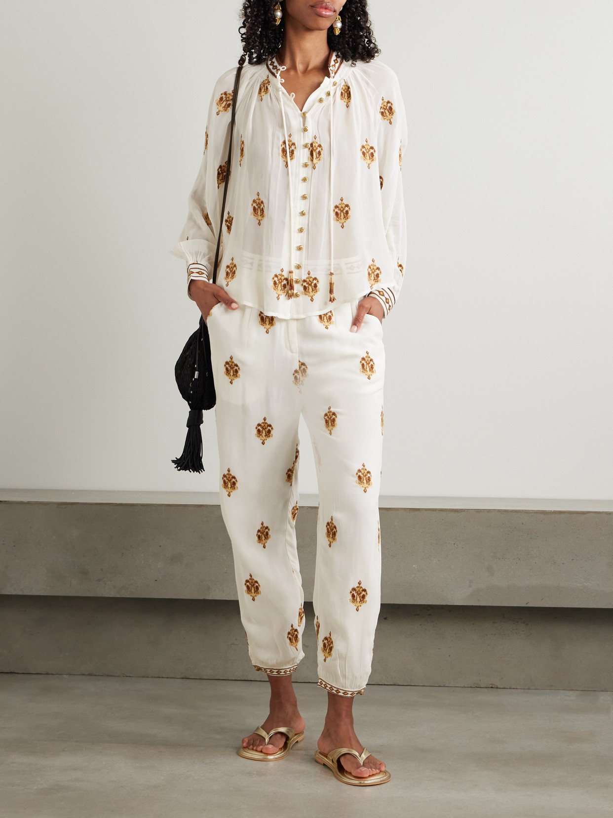 FARM RIO ANCHOR TAPESTRY GATHERED EMBROIDERED GEORGETTE BLOUSE