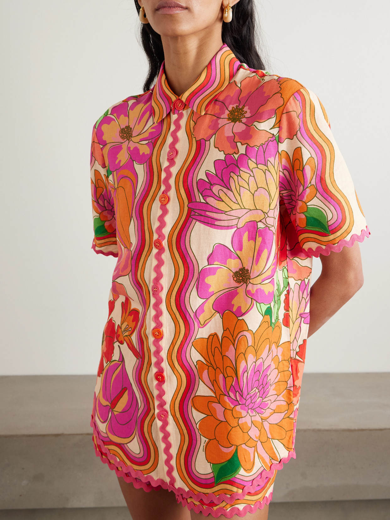 Farm Rio Spring Affair Linen Short-sleeve Buttondown Shirt