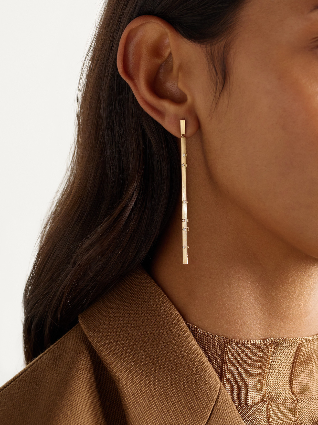 Sydney Evan Fluted Bar 14-karat Gold Diamond Earrings In Gold