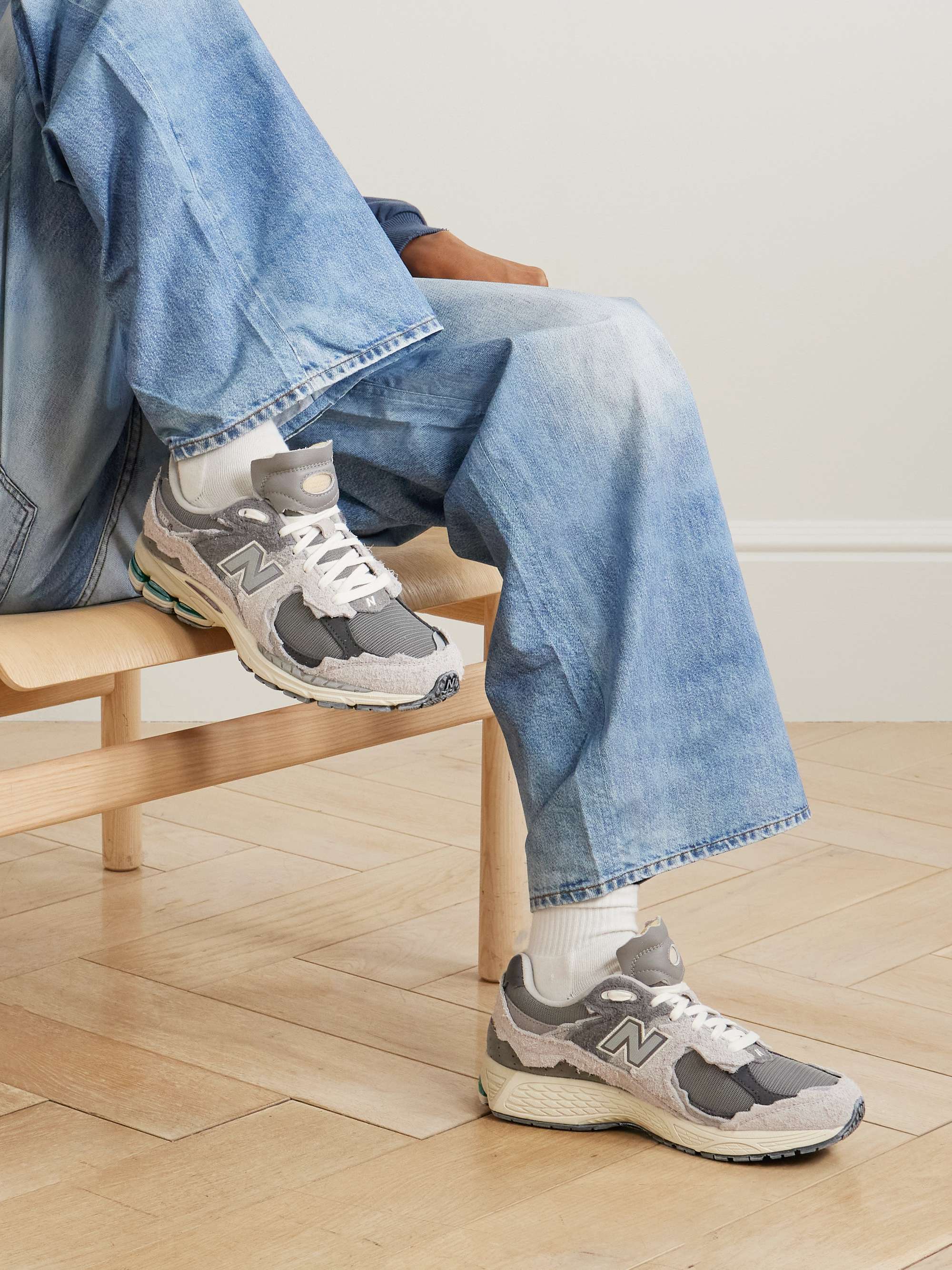 NEW BALANCE 