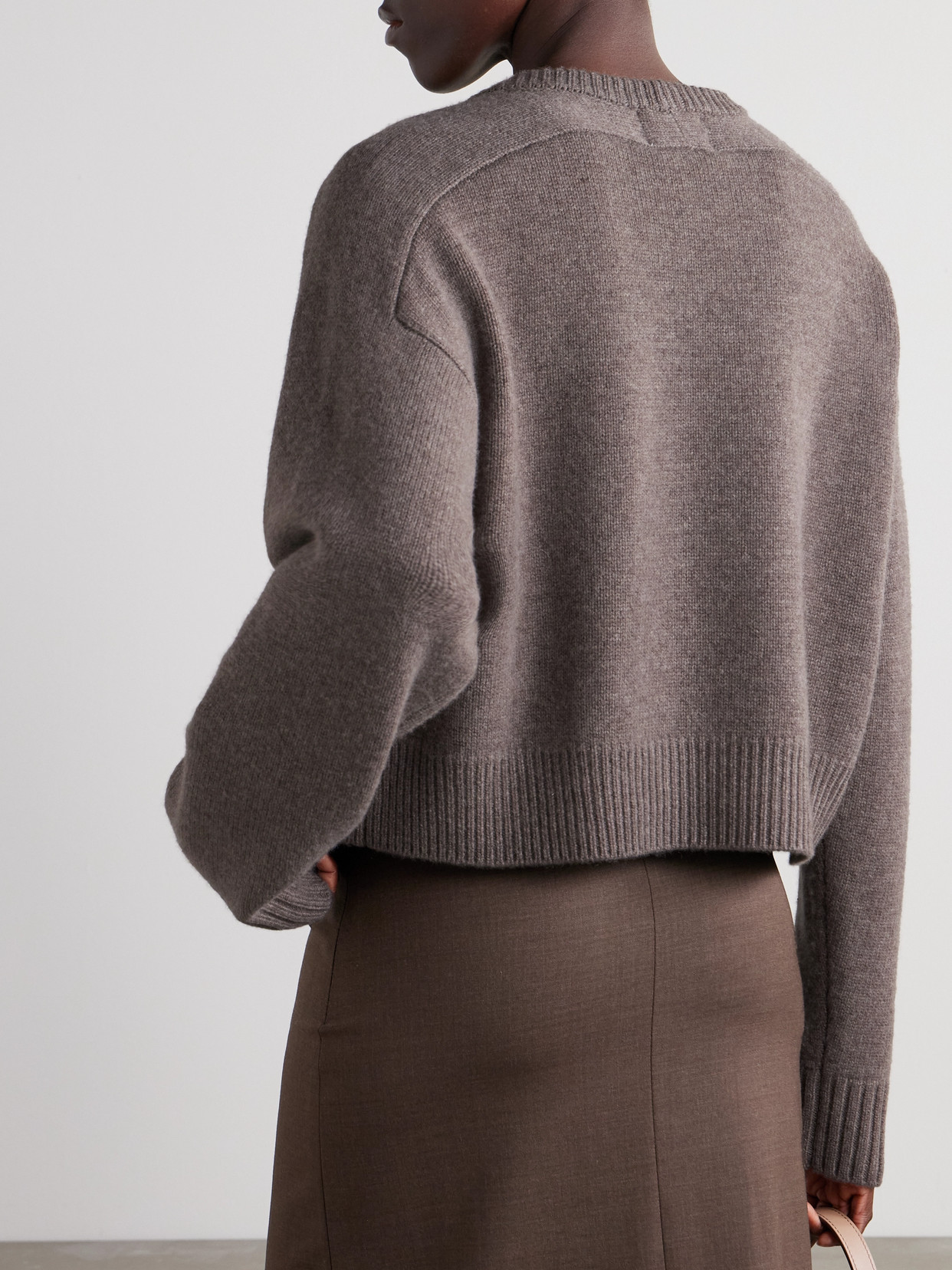 Loulou De Saison Bruzzi Cropped Wool And Cashmere-blend Sweater In Brown