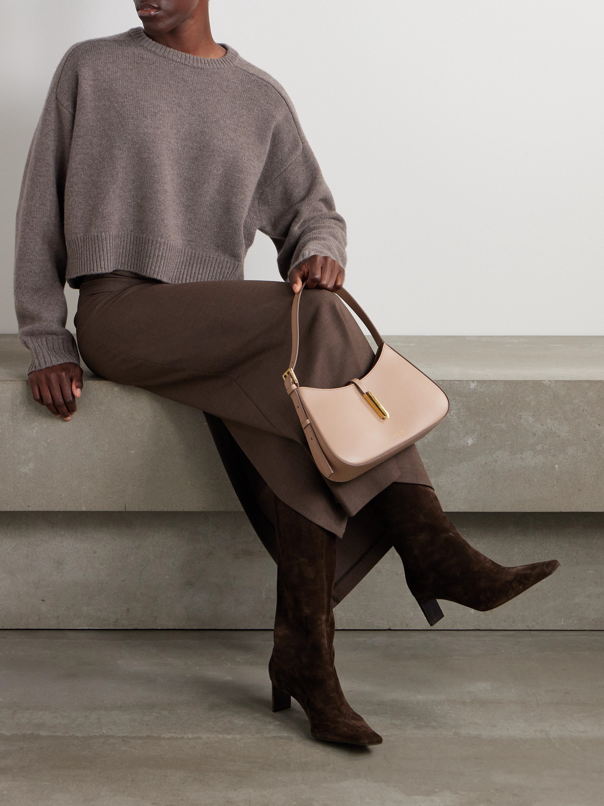 Loulou De Saison Bruzzi Cropped Wool And Cashmere-blend Sweater In Brown