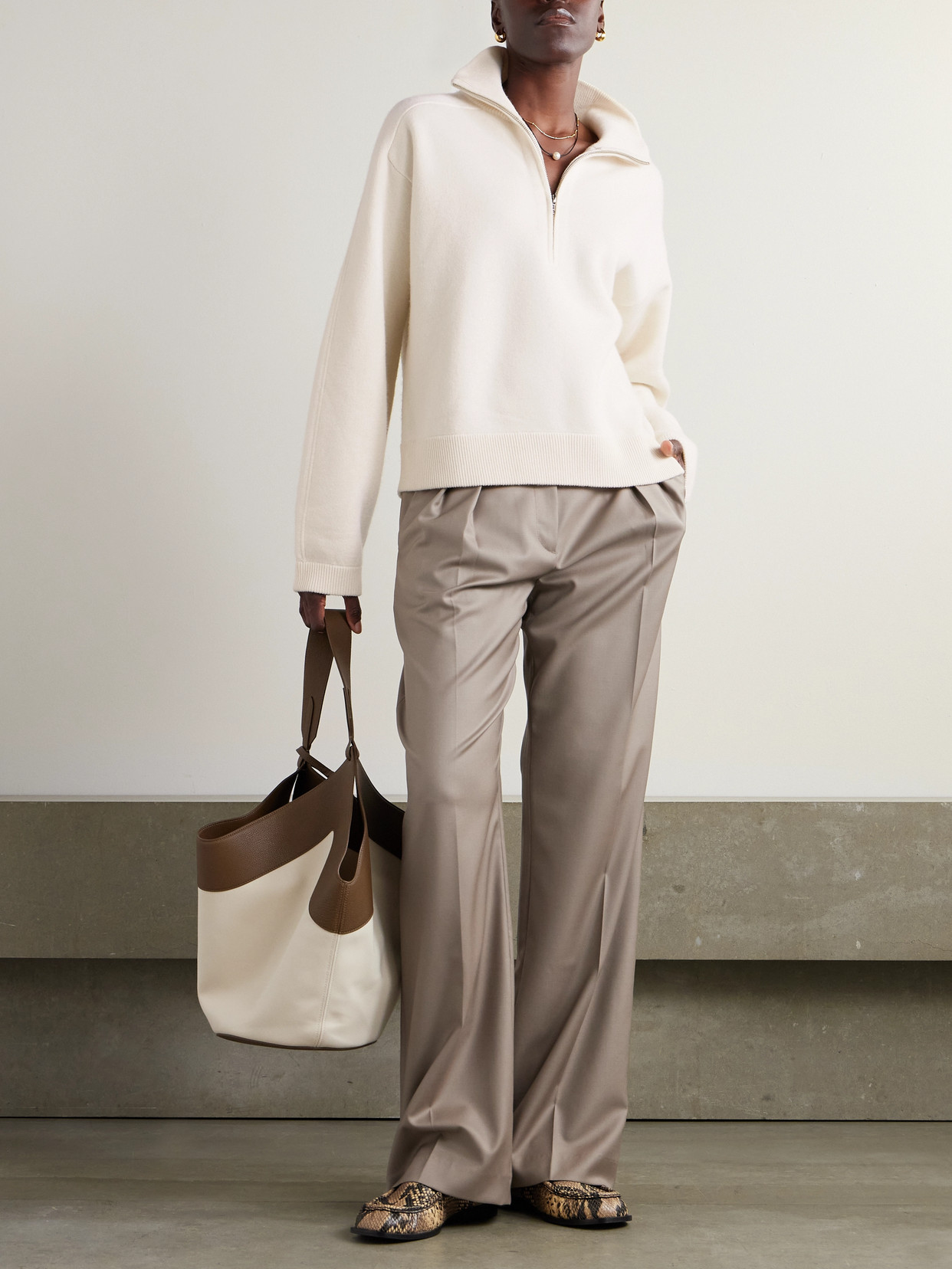 Loulou De Saison Dries Cashmere Stand Collar Sweater In White
