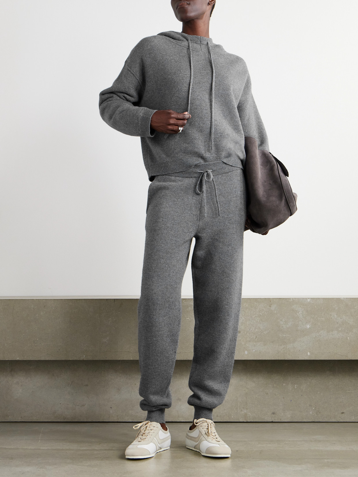 Loulou De Saison Hespero Cashmere Track Pants In Gray