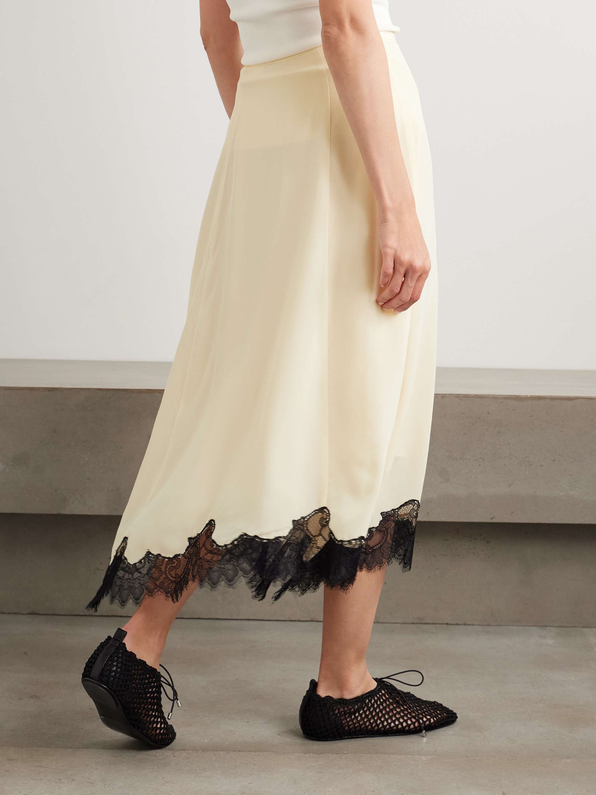 ULLA JOHNSON 