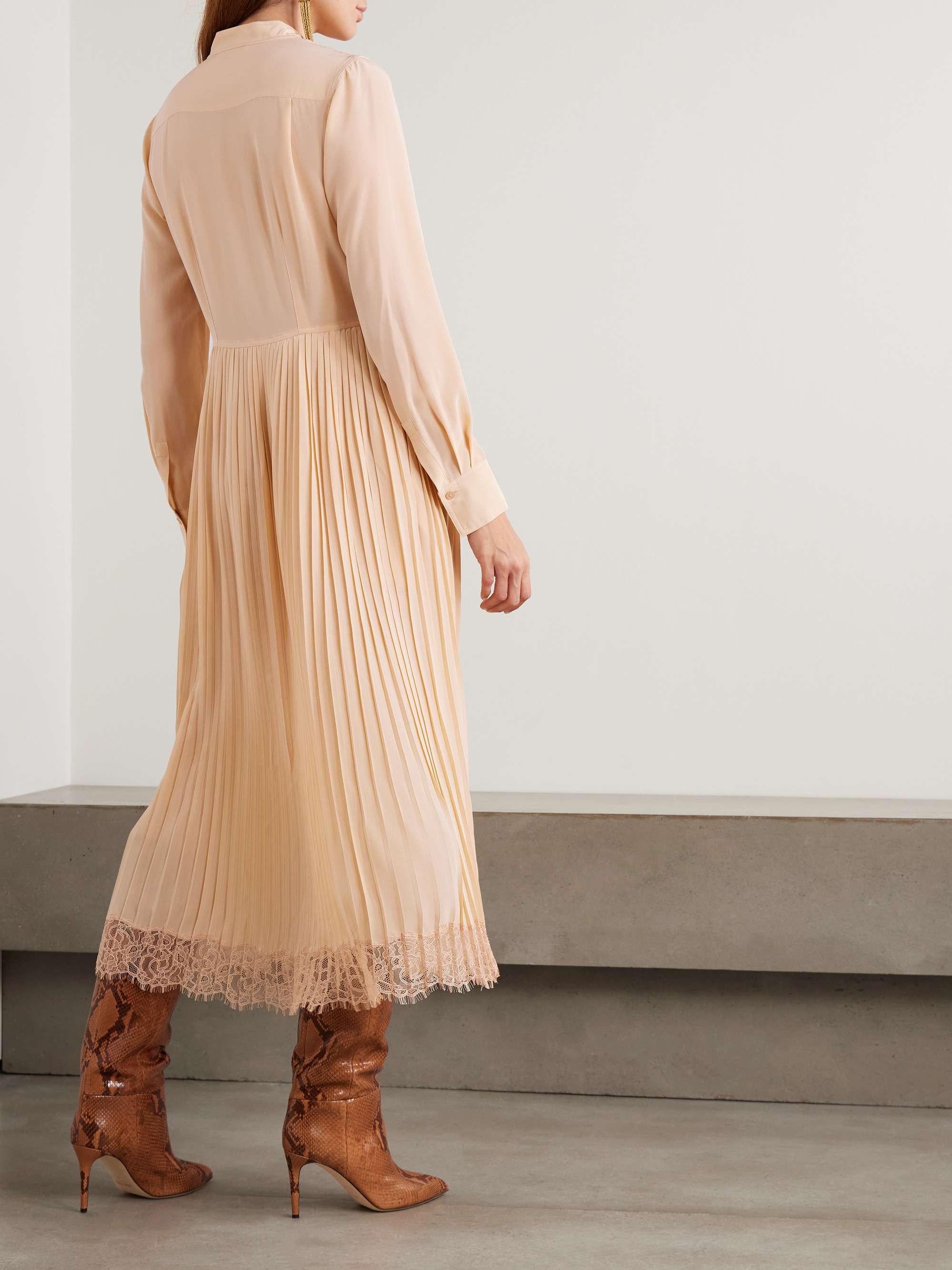 ULLA JOHNSON 