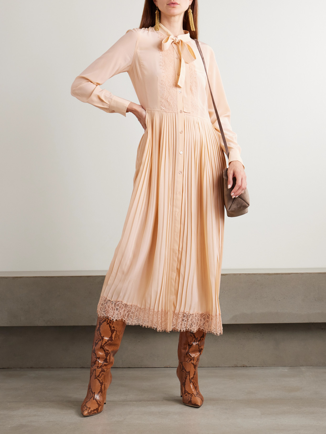 Ulla Johnson Aviana Pussy-bow Lace-trimmed Pleated Silk Crepe De Chine Dress