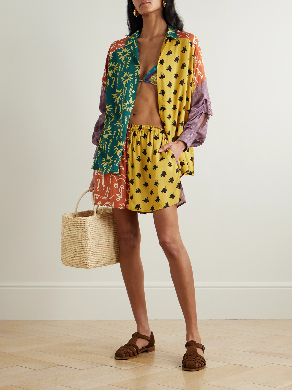 Donde Esteban Estrellitas Printed Satin Shorts In Multi