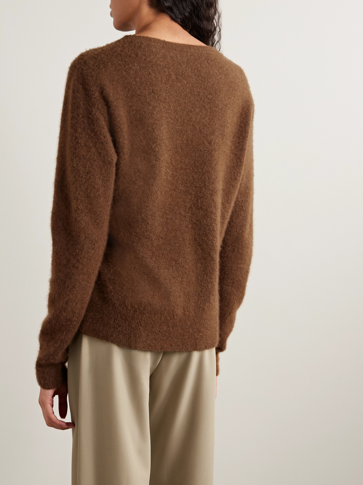 The Row Lorynna Cashmere And Silk-blend Sweater In Red