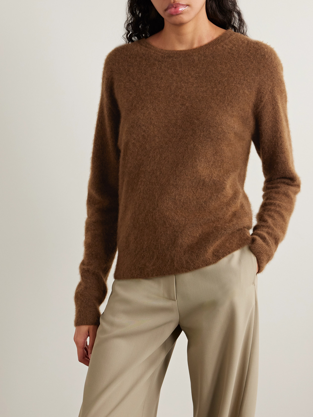 The Row Lorynna Cashmere And Silk-blend Sweater In Red