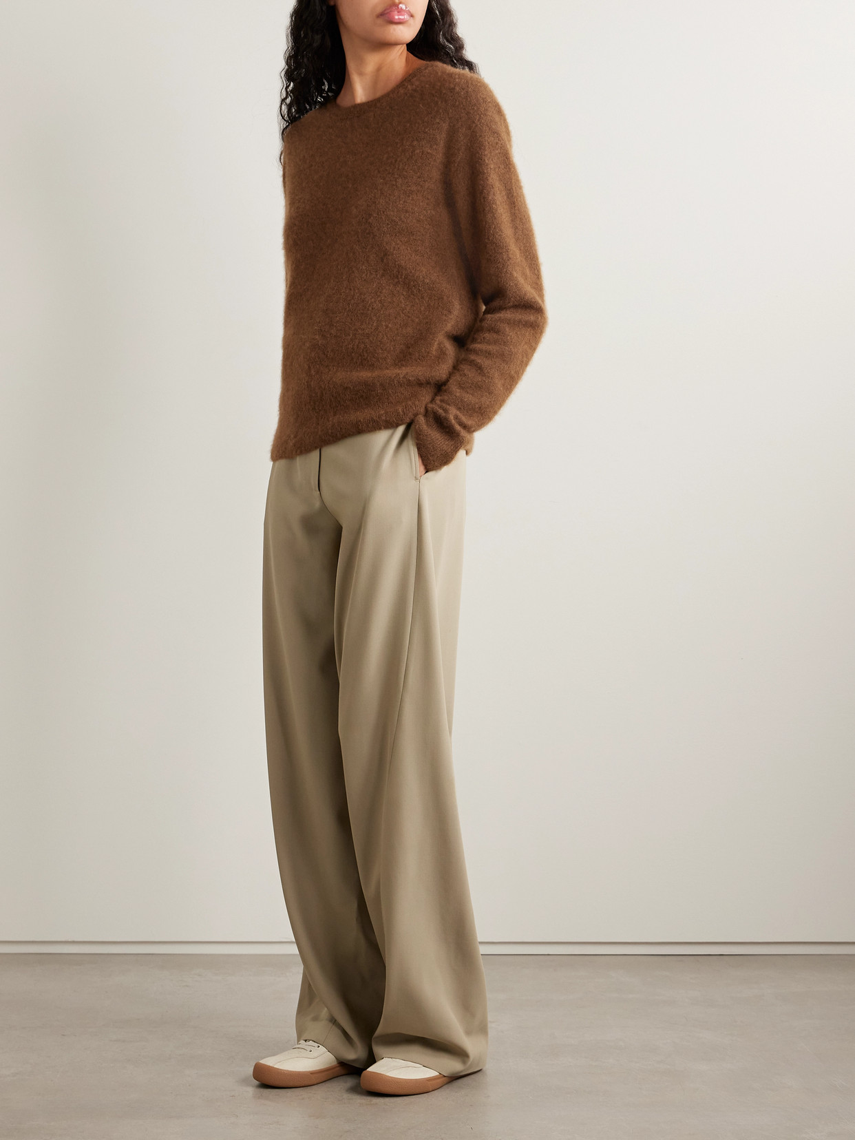 The Row Lorynna Cashmere And Silk-blend Sweater In Red