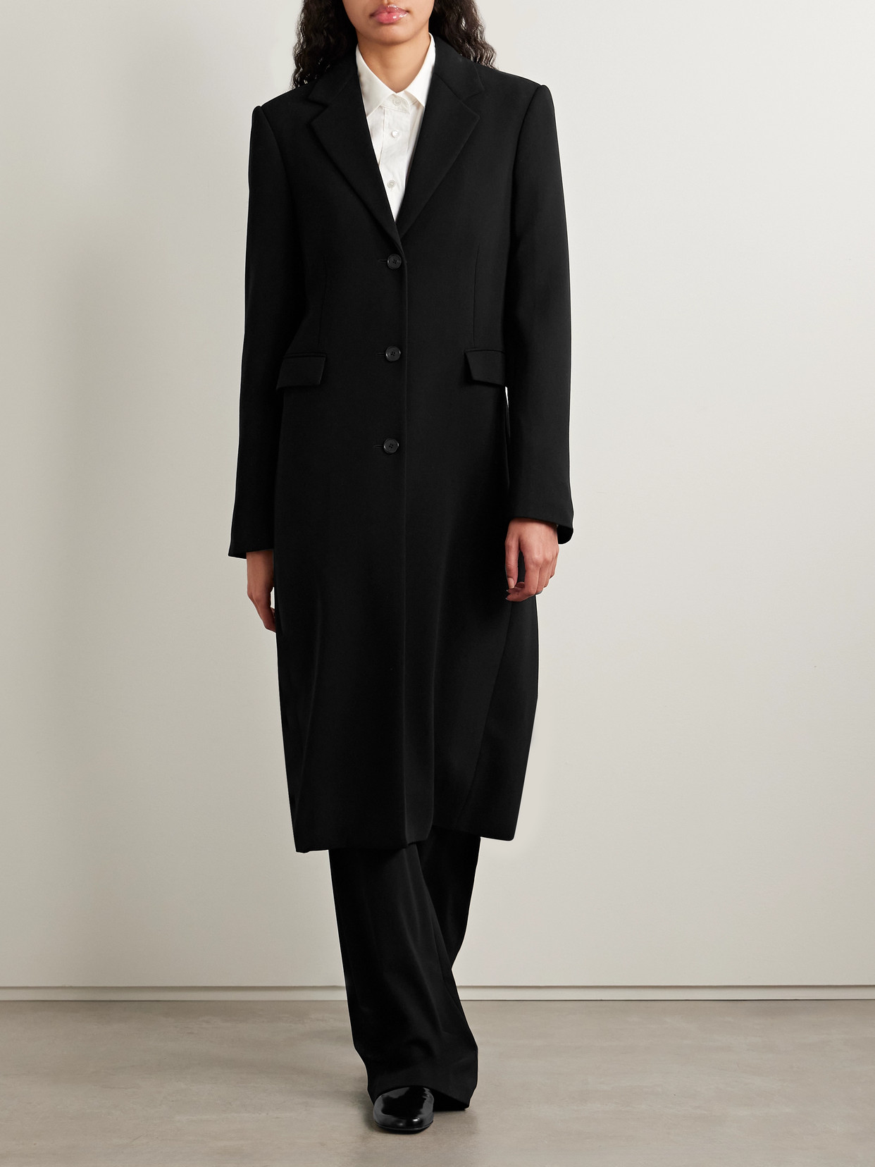 The Row Cerys Wool-blend Crepe Coat In Black