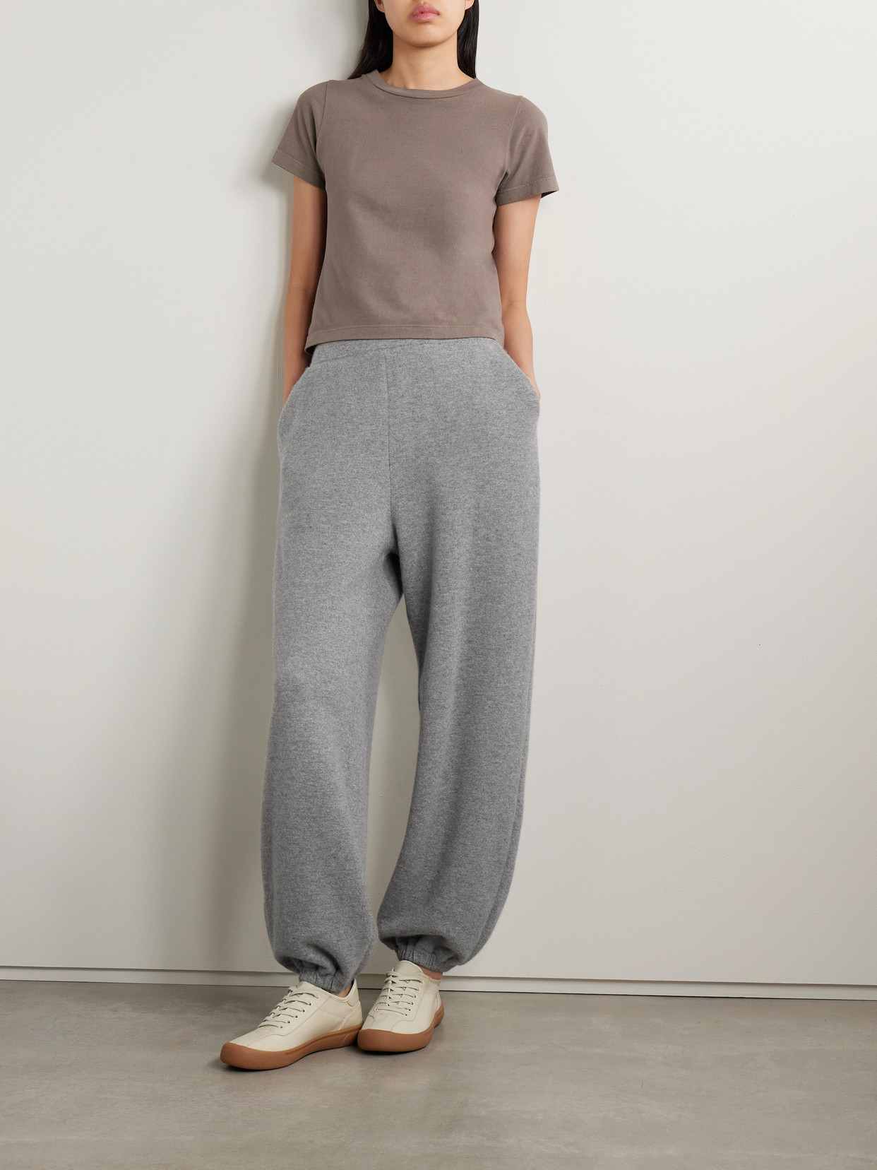 The Row Liyana Cashmere Tapered Track Pants In Gray