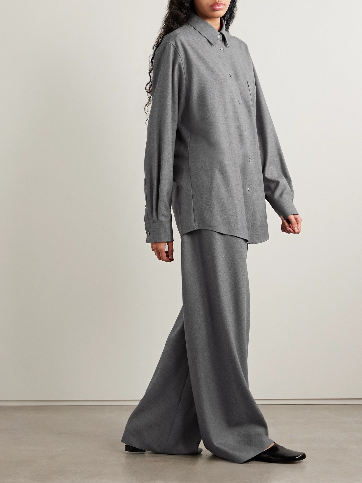 The Row Pino Oversized Wool-twill Shirt In Gray
