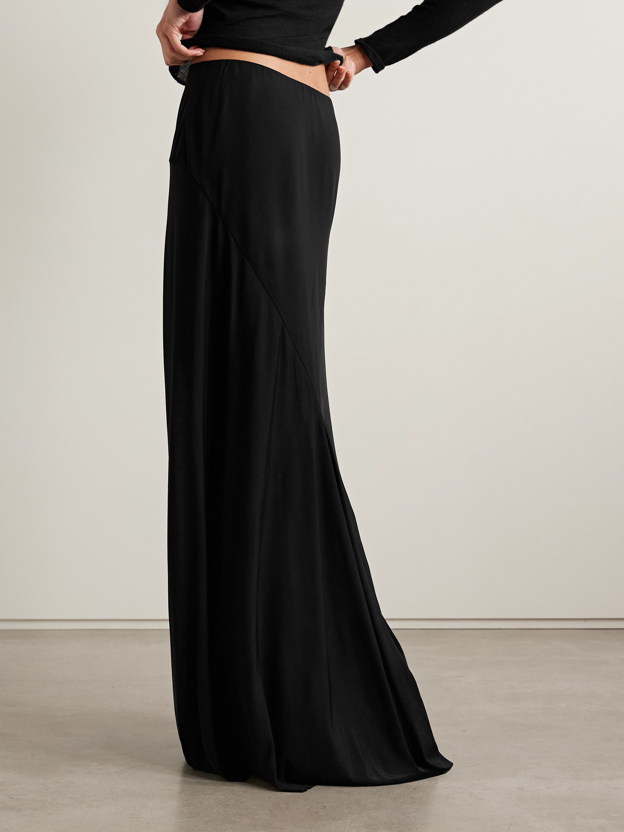The Row Mirla Jersey Maxi Skirt In Black