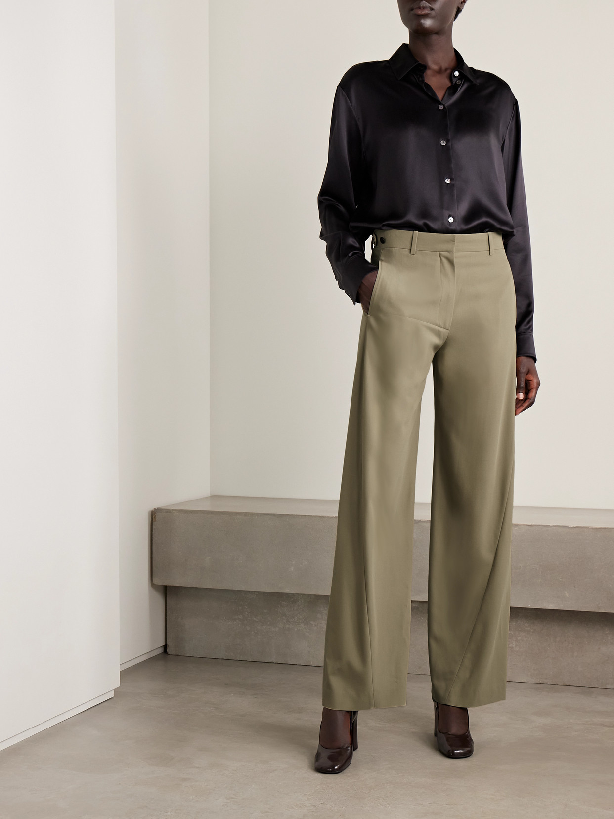The Row Elowyn Wool-gabardine Straight-leg Pants In Neutral