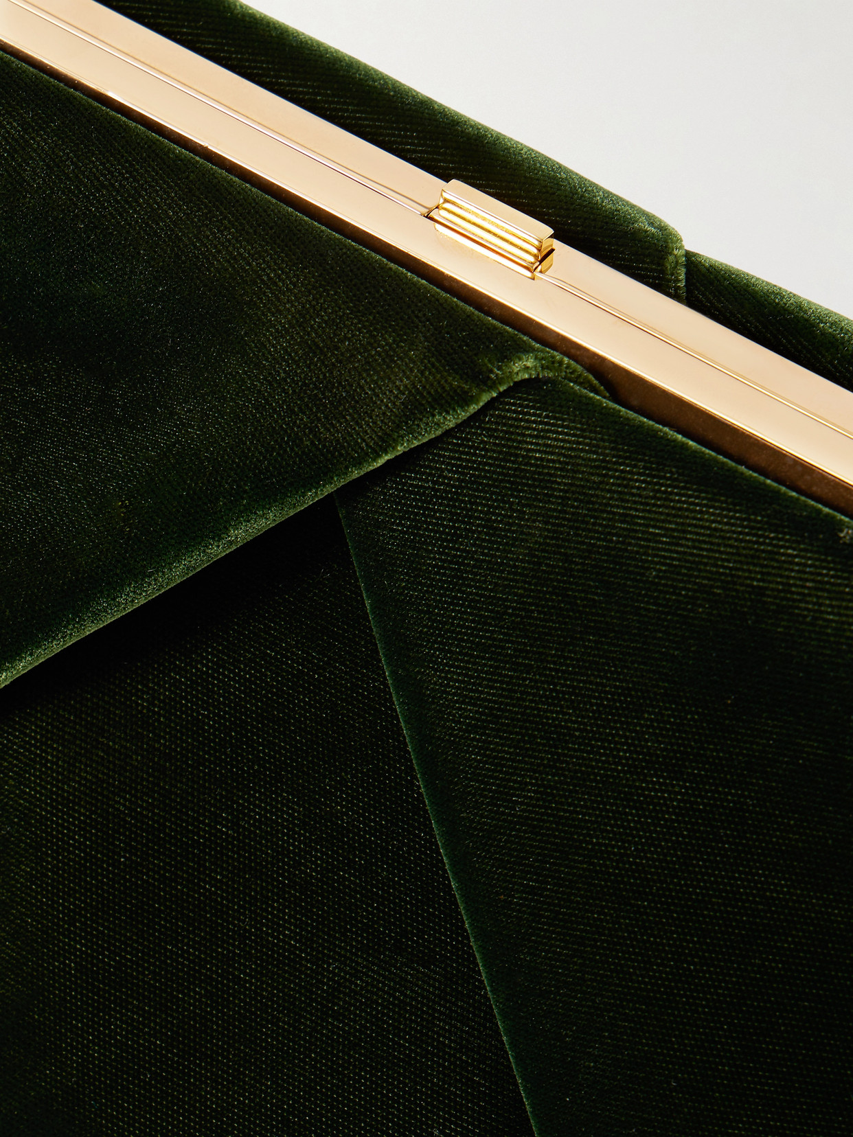 Dries Van Noten Velvet Clutch In Green