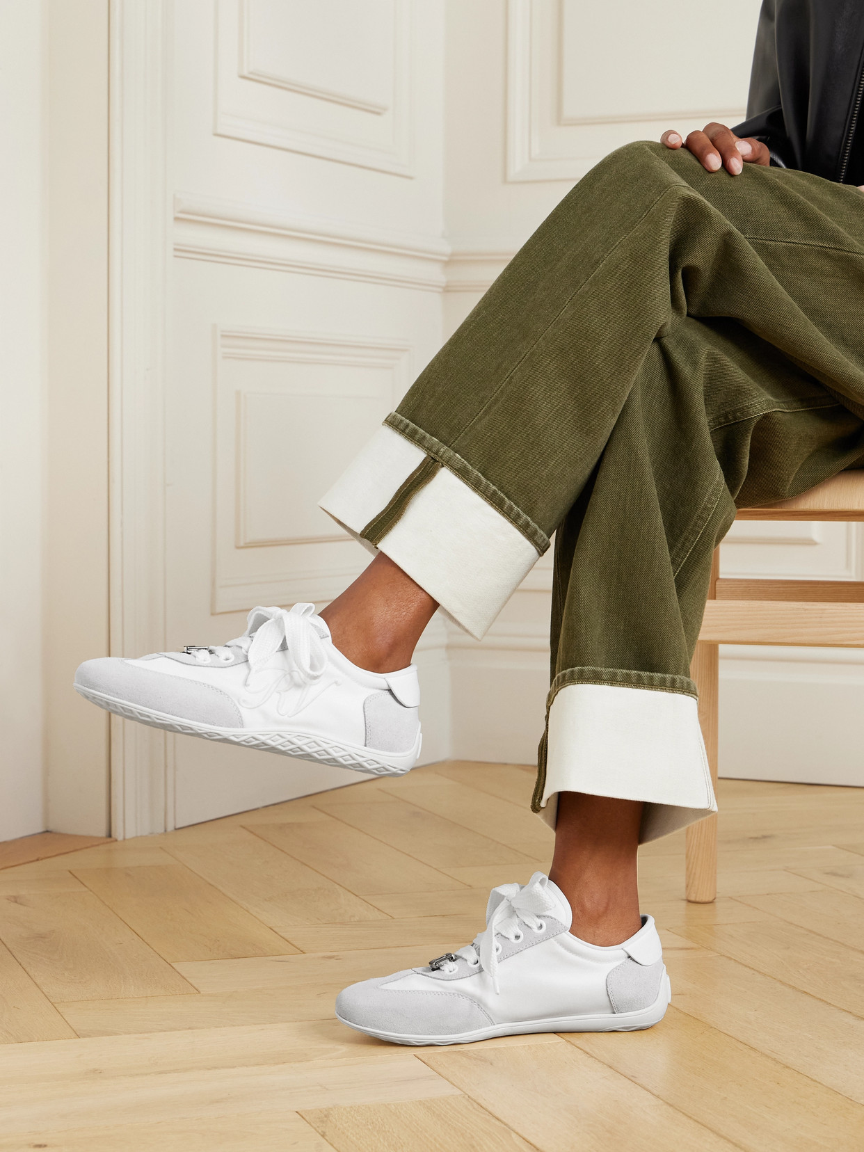 Roger Vivier Viv Low Suede-trimmed Embroidered Leather Sneakers In White